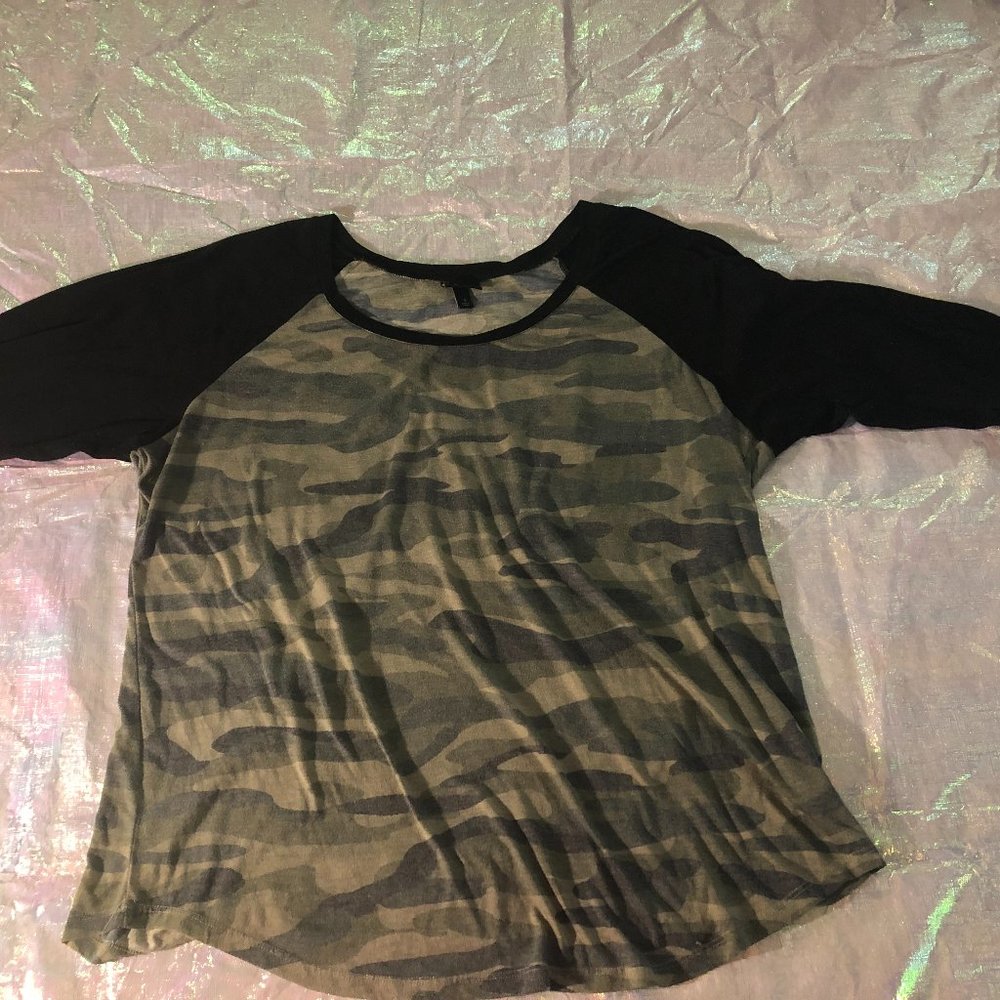 Camo 3/4 sleeve